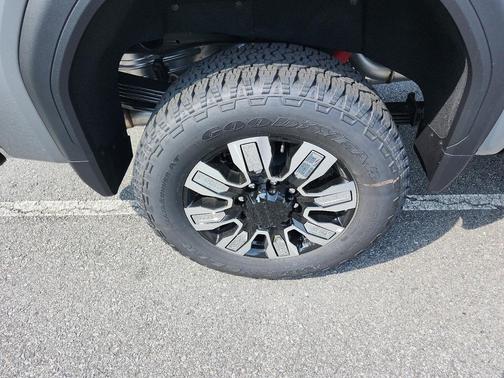 2025 GMC Sierra 2500 Denali