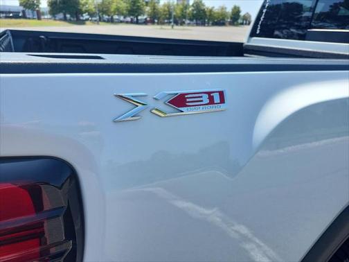 2024 GMC Sierra 2500 SLT