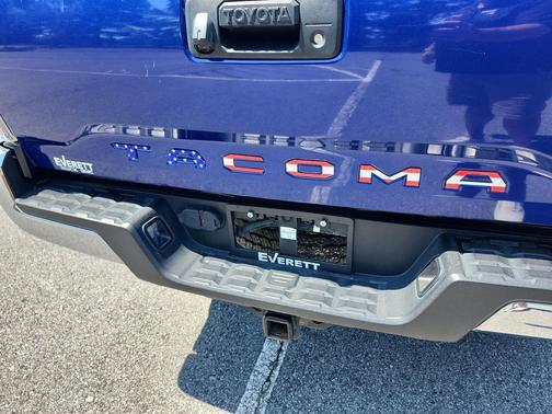 Blue Crush Metallic 2022 Toyota Tacoma TRD Off Road