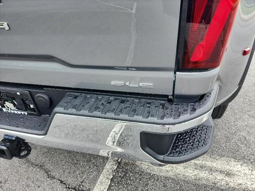 2025 GMC Sierra 3500 SLE
