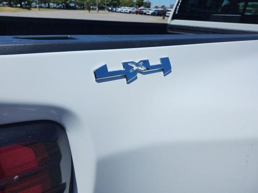 Summit White 2026 GMC Sierra 3500 SLE