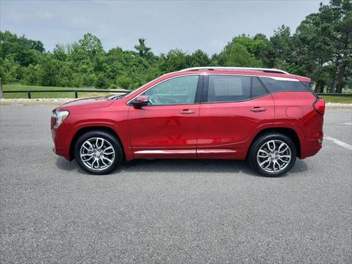 2023 GMC Terrain Denali