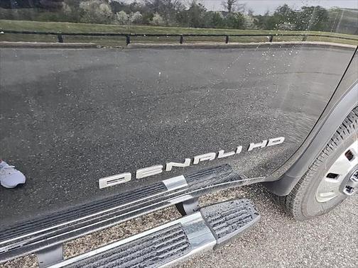 2025 GMC Sierra 3500 Denali