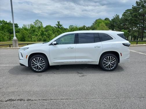 2025 Buick Enclave Avenir FWD