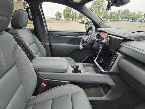 2026 GMC Acadia AT4 AWD