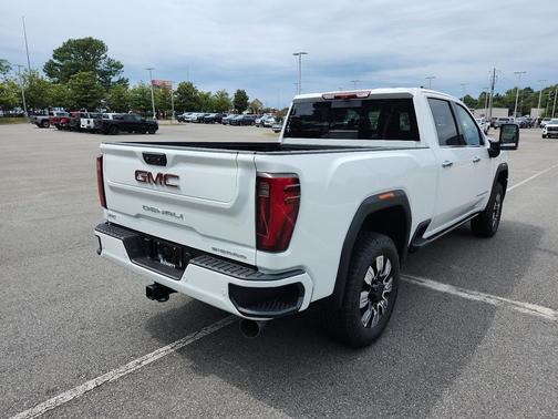 2025 GMC Sierra 2500 Denali
