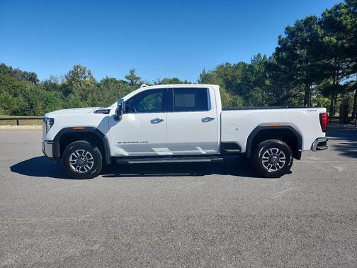 2025 GMC Sierra 2500 SLT