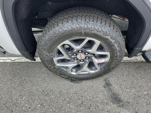Summit White 2026 GMC Sierra 1500 SLT
