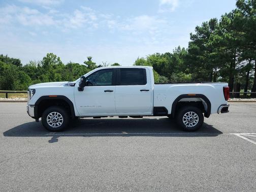 2025 GMC Sierra 2500 Base