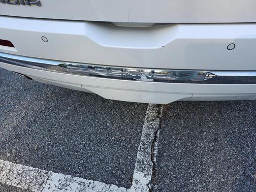 2020 GMC Acadia Denali