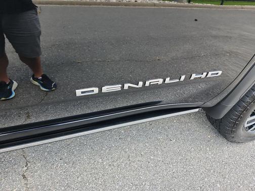 Onyx Black 2024 GMC Sierra 2500 Denali Ultimate