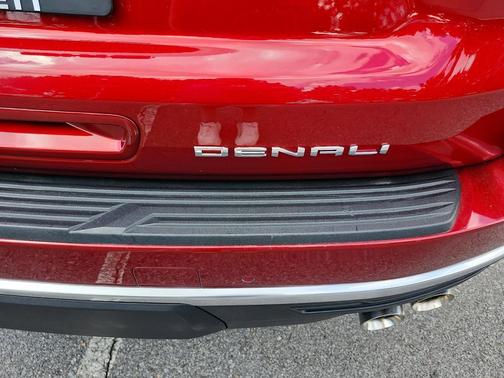 Volcanic Red Tintcoat 2024 GMC Yukon Denali