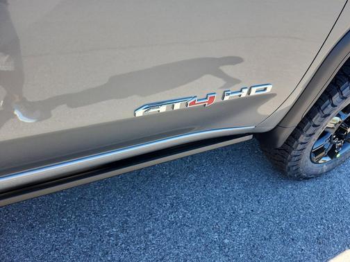 2026 GMC Sierra 2500 AT4