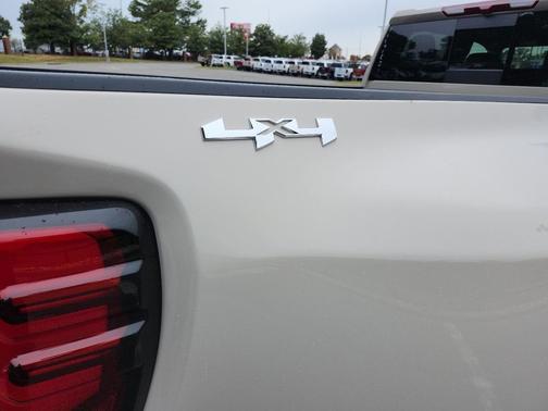 2026 GMC Sierra 3500 SLE