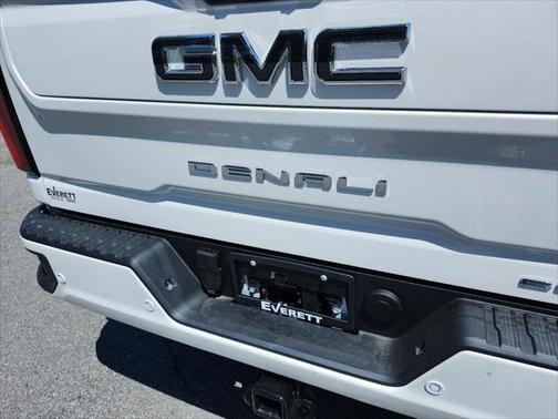 2025 GMC Sierra 2500 Denali Ultimate
