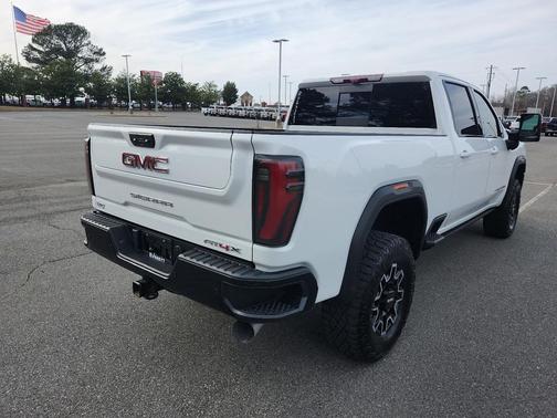 2024 GMC Sierra 2500 AT4X