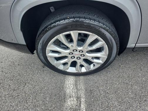 Sterling Metallic 2024 GMC Acadia Denali