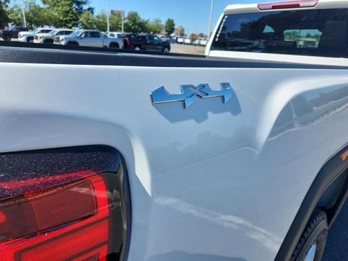 2026 GMC Sierra 2500 Base