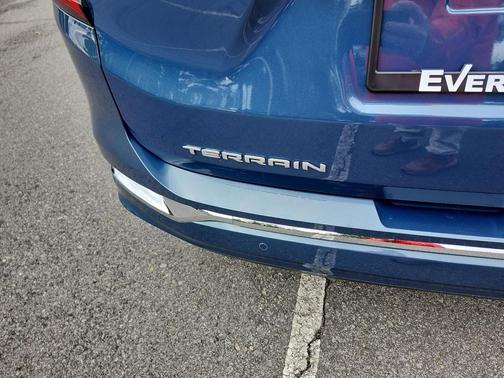 2024 GMC Terrain Denali