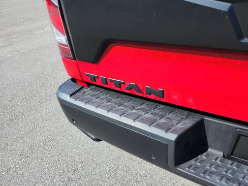 2023 Nissan Titan PRO-4X