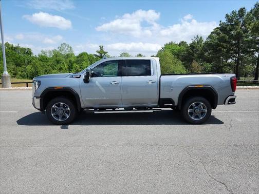 2025 GMC Sierra 2500 SLT