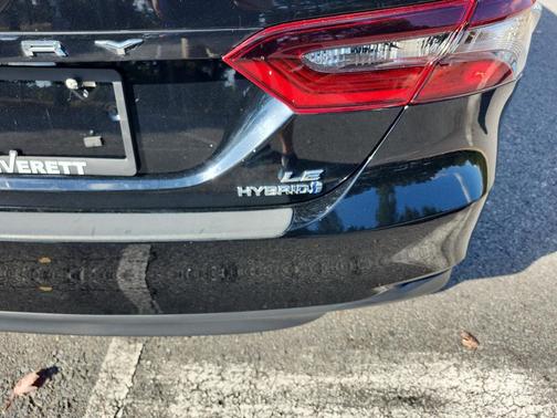 2022 Toyota Camry LE