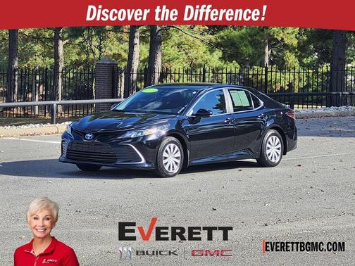 2022 Toyota Camry LE