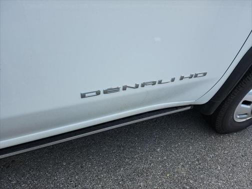 2025 GMC Sierra 3500 Denali