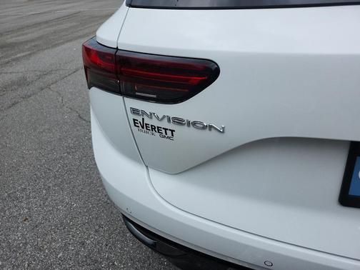 2022 Buick Envision FWD Essence