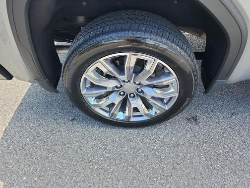 Sterling Metallic 2025 GMC Sierra 1500 Denali