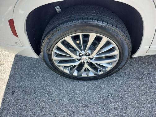White Frost Tricoat 2025 Buick Enclave Avenir FWD