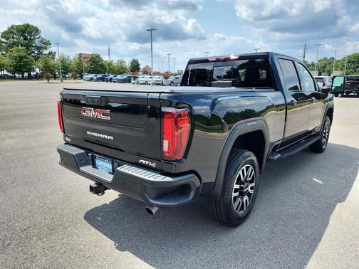 2022 GMC Sierra 2500 AT4
