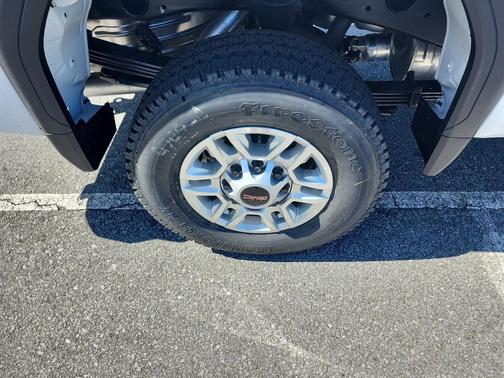 2026 GMC Sierra 2500 Base