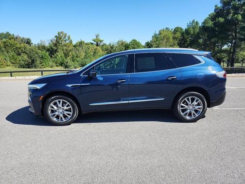2022 Buick Enclave FWD Premium