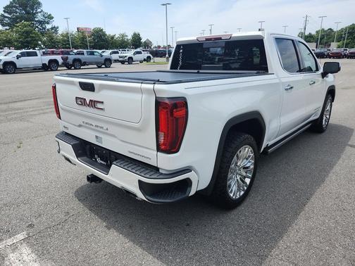 White Frost Tricoat 2019 GMC Sierra 1500 Denali