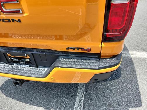 2025 GMC Canyon AT4