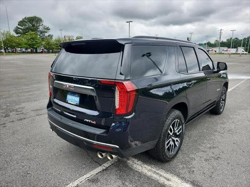 2024 GMC Yukon 4WD AT4