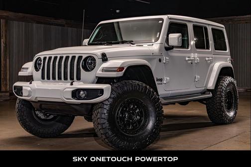 Bright White Clearcoat 2022 Jeep Wrangler Unlimited Sahara