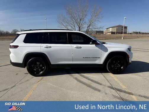 2023 Jeep Grand Cherokee L Laredo