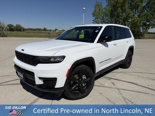 Bright White Clearcoat 2024 Jeep Grand Cherokee L Laredo