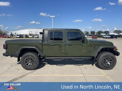 2021 Jeep Gladiator Sport
