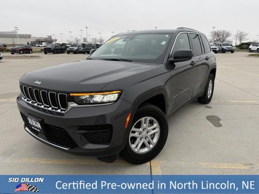 Metallic 2023 Jeep Grand Cherokee Laredo