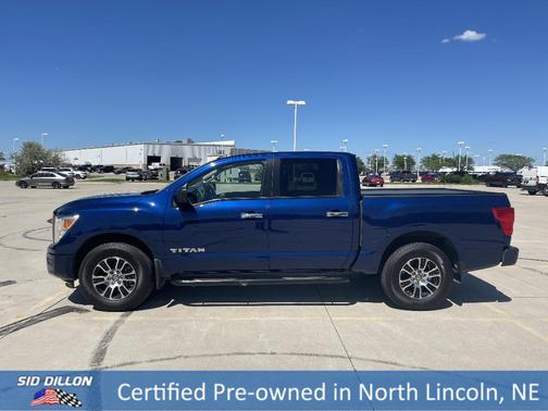 2021 Nissan Titan SV