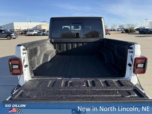 2026 Jeep Gladiator Sport