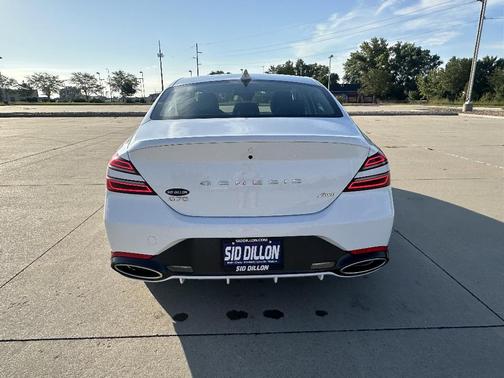 2025 Genesis G70 2.5T