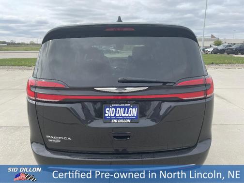 2023 Chrysler Pacifica Touring-L