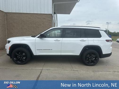2025 Jeep Grand Cherokee L Laredo