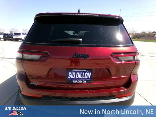 2025 Jeep Grand Cherokee L Laredo