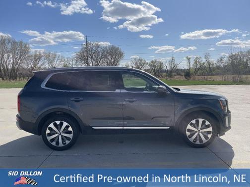2022 Kia Telluride S