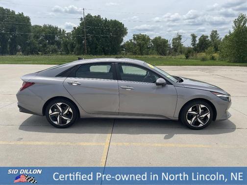 2023 Hyundai ELANTRA Limited